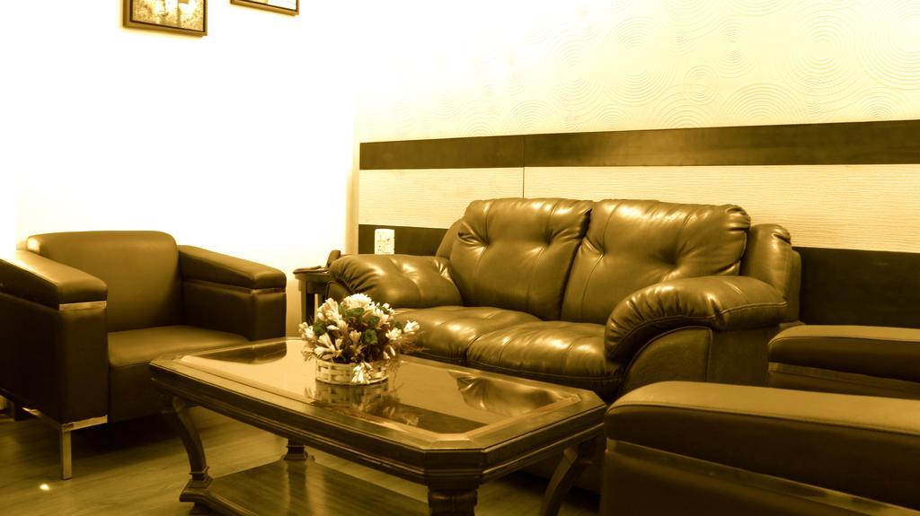 Rosemallow Hotel New Delhi Luaran gambar